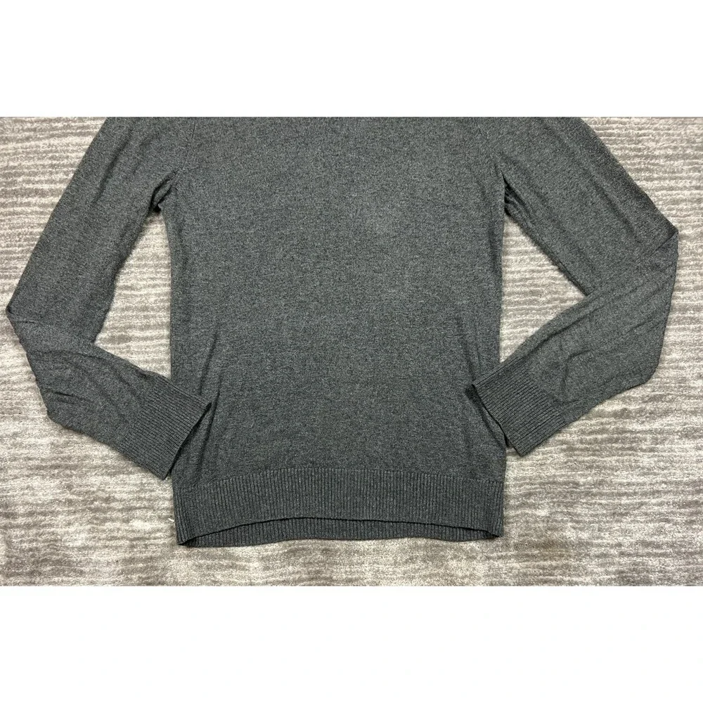 Hollister Sweater Mens Medium Gray Long Sleeve Casual V‎ Neck Pullover